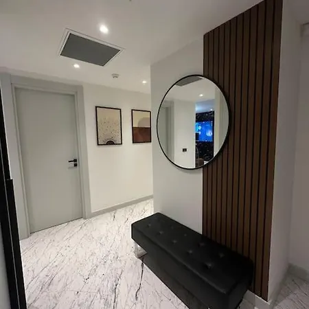 Lavish 40 Floor Skyviwe Ist Apartment *